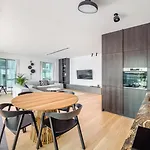 City Center Apartments Yacht Park Marina View