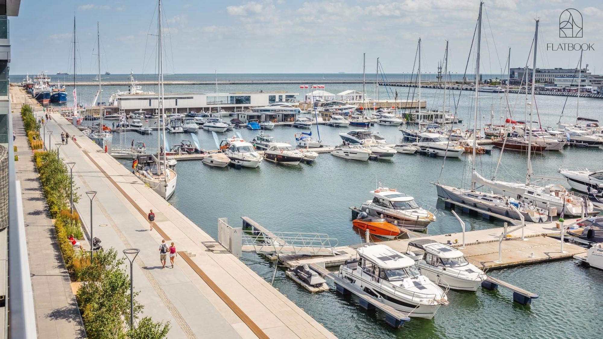 Apartment Center Yacht Park Marina View *