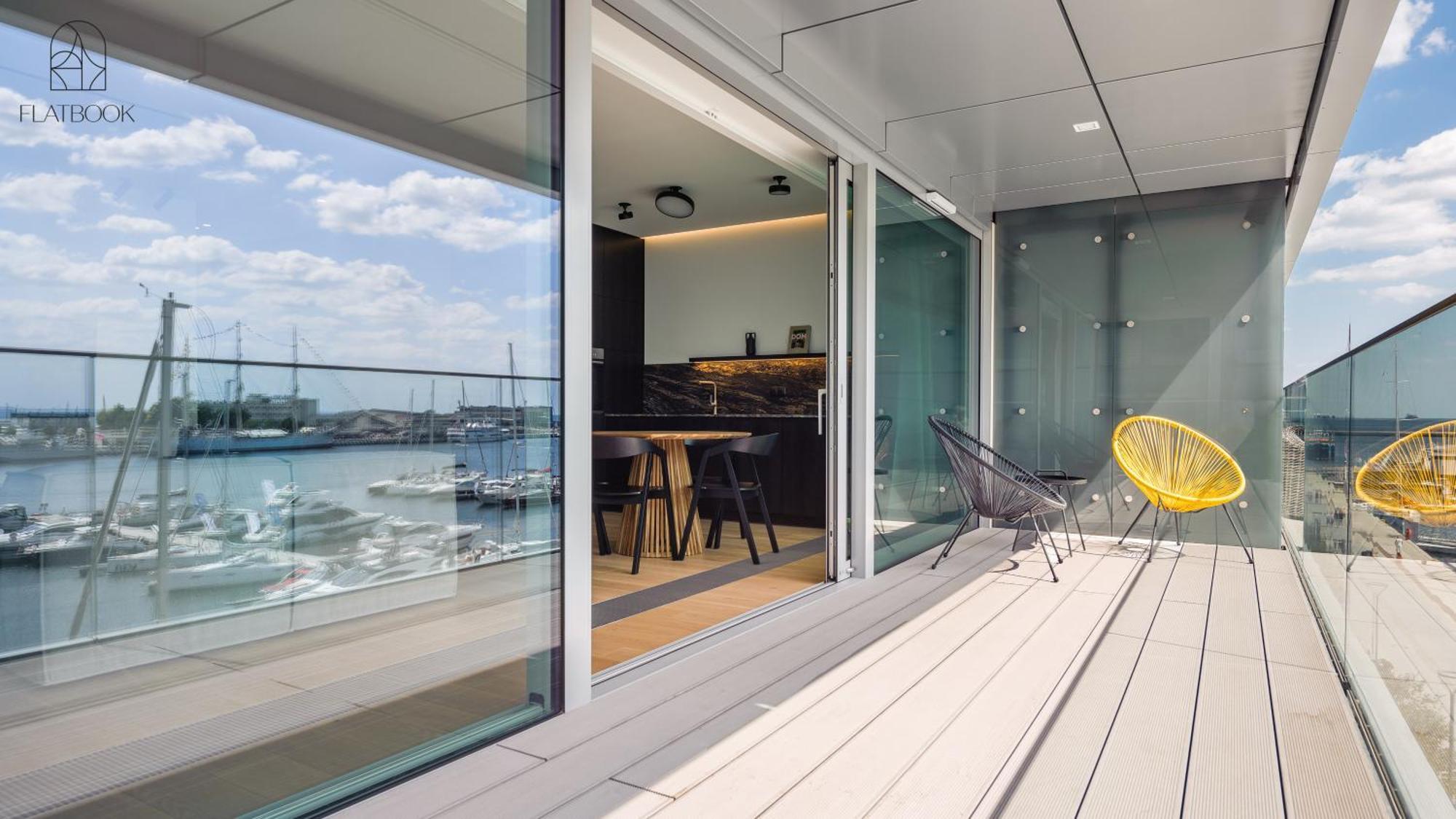 Center Yacht Park Marina View Apartment *